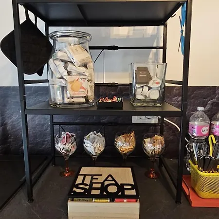 Bed & Breakfast Blq Speakeasy *